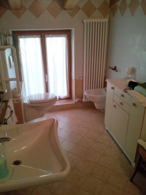 Bed and Breakfast La Cort Di Nonna Rosa Mori Zimmer foto